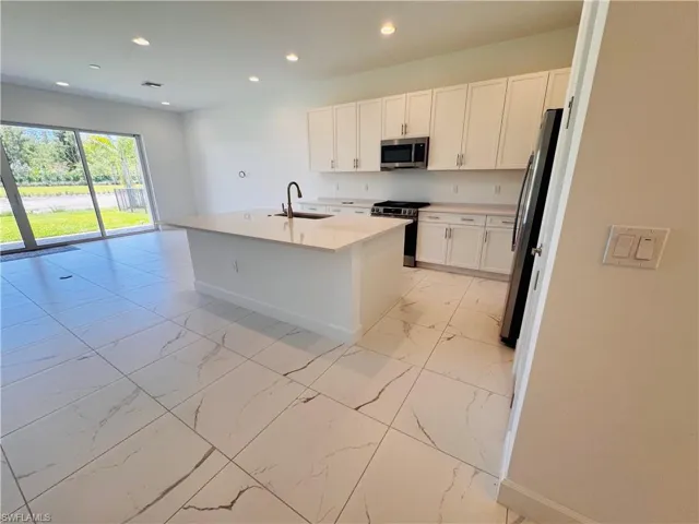 2864 Bloomfield Way, Other, Florida 34116