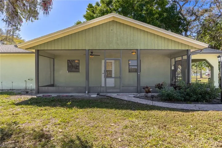 1301 Jacks Lane / Guest House
