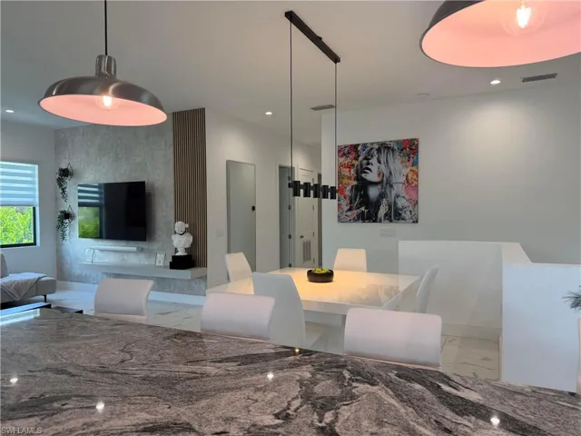 4064 Full Moon Ct, Naples, Florida 34112