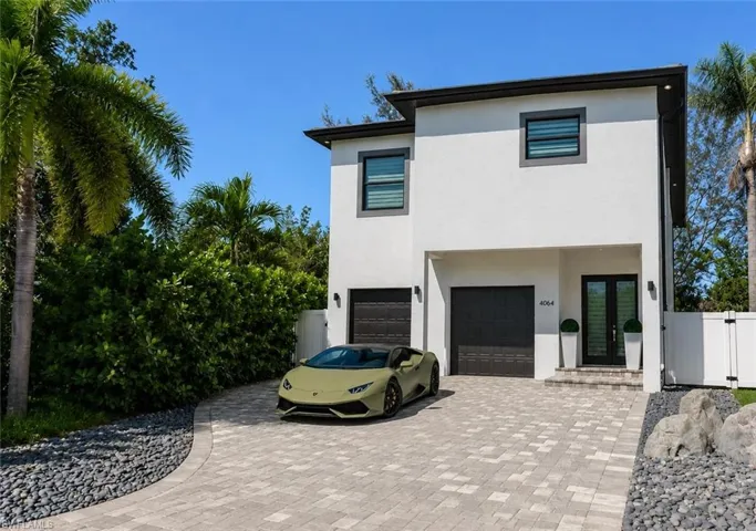 4064 Full Moon Ct, Naples, Florida 34112
