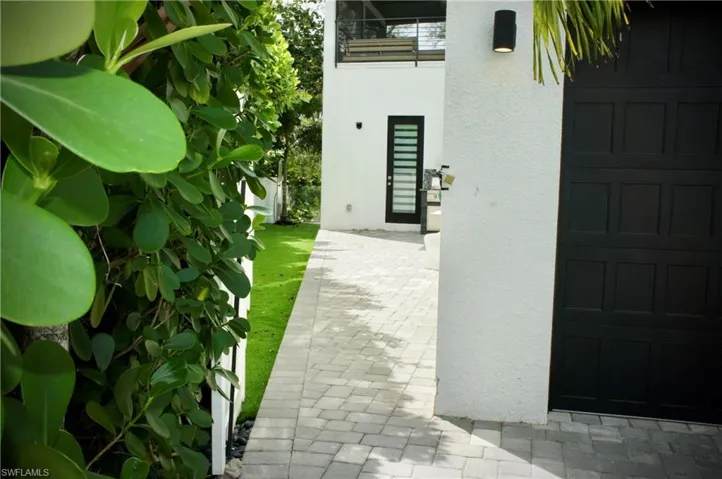 4064 Full Moon Ct, Naples, Florida 34112
