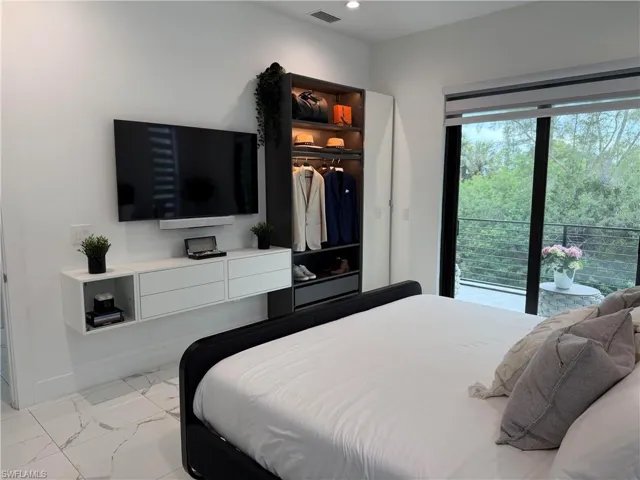4064 Full Moon Ct, Naples, Florida 34112