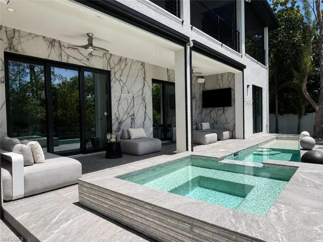 4064 Full Moon Ct, Naples, Florida 34112