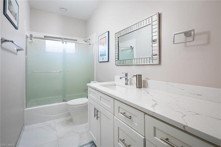 7650  San Sebastian  WAY, Naples, FL 34109