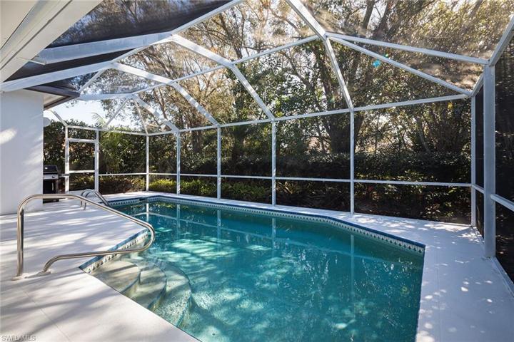 7650  San Sebastian  WAY, Naples, FL 34109