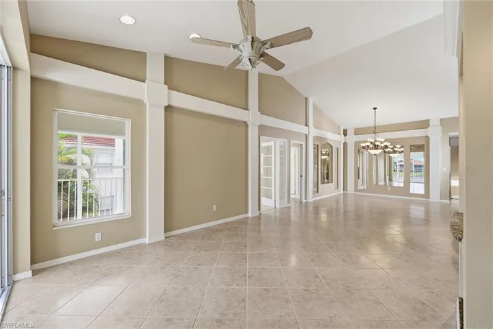 2650 Creek Ln 202, Naples, Florida 34119