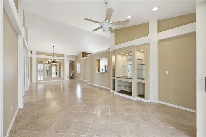 2650 Creek Ln 202, Naples, Florida 34119