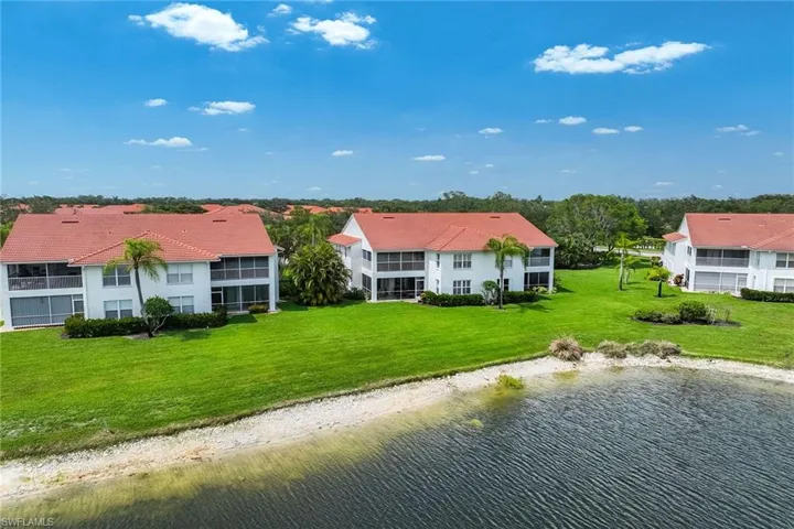 2650 Creek Ln 202, Naples, Florida 34119