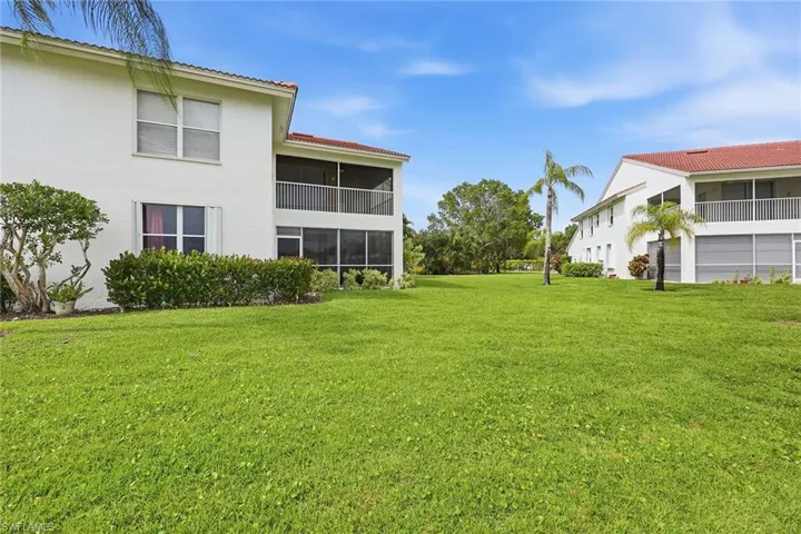2650 Creek Ln 202, Naples, Florida 34119