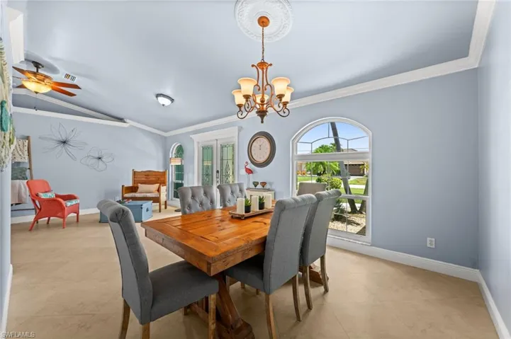 Lots of natural light in the dining room