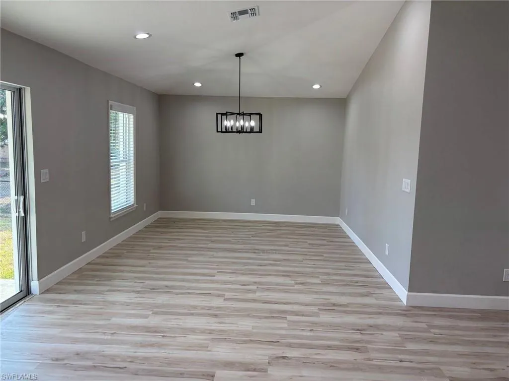 2213 Se 15th Ter, Cape Coral Fl 33990