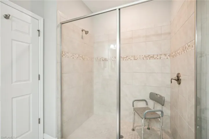 Guest Bathroo