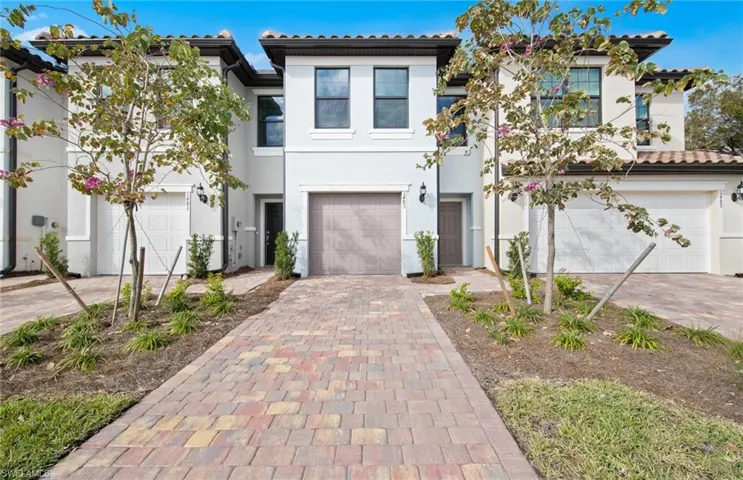 New constuction Ivy home - Available now!