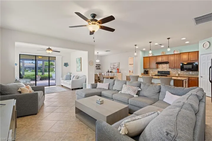 7022 Live Oak Dr, Naples, Florida 34114