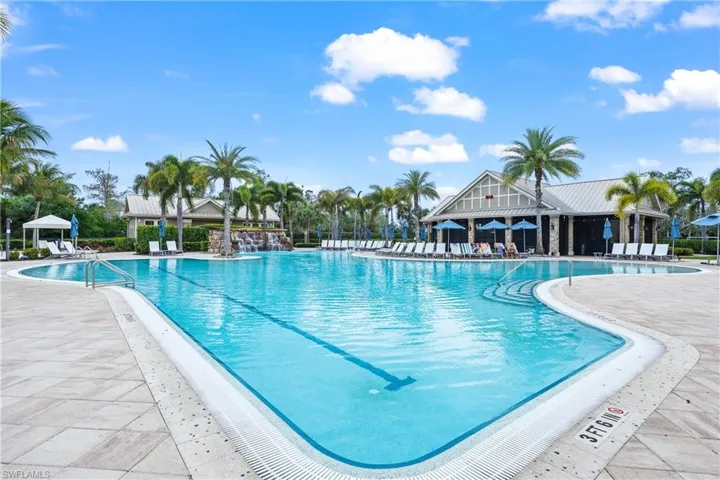 7022  Live Oak  DR, Naples, FL 34114