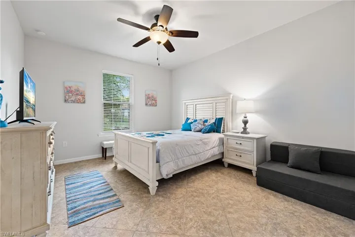 7022 Live Oak Dr, Naples, Florida 34114