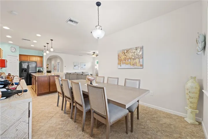 7022 Live Oak Dr, Naples, Florida 34114