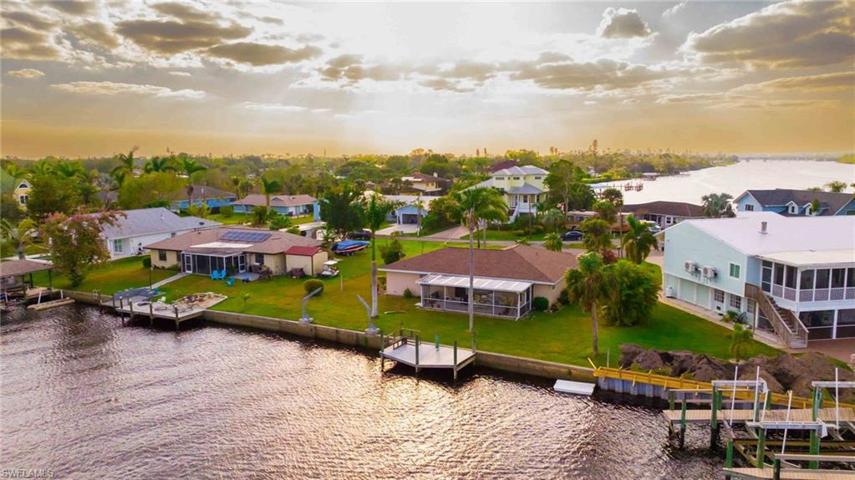This home has 80+ feet of waterfront property.