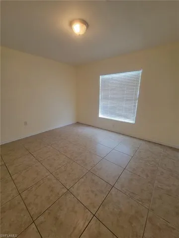 8071  Liriope  LOOP, Lehigh Acres, FL 33972