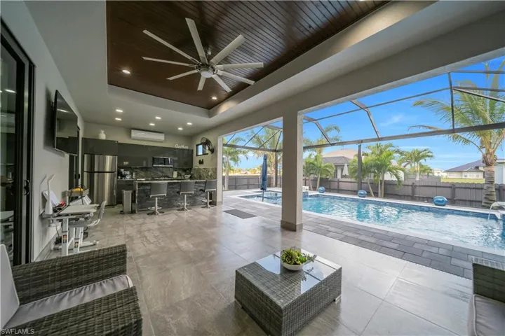 1612 Nw 37th Ave, Cape Coral, Florida 33993