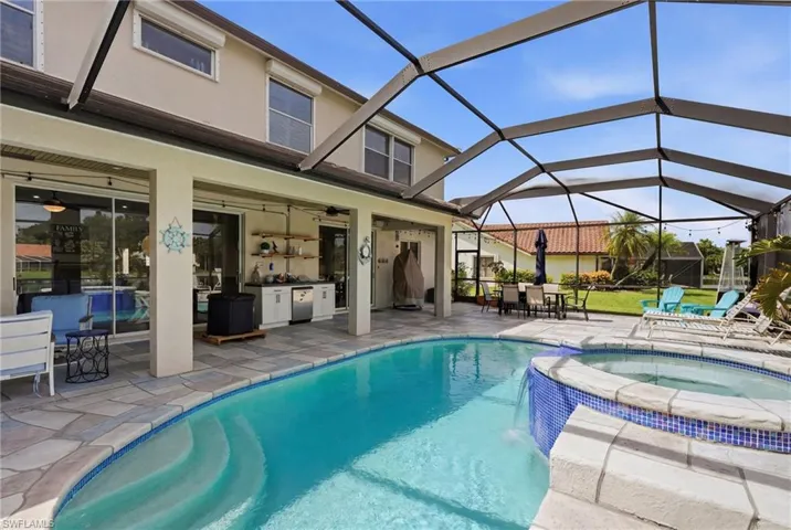 308 Wentworth Ct, Naples, Florida 34104