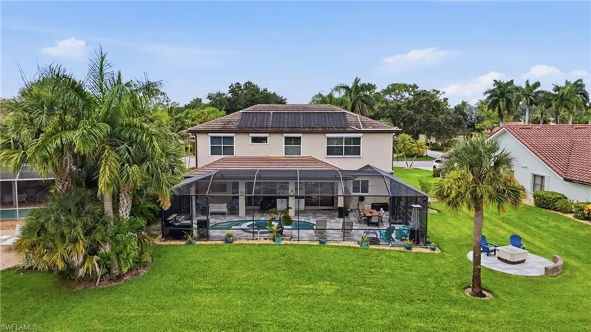 308 Wentworth Ct, Naples, Florida 34104