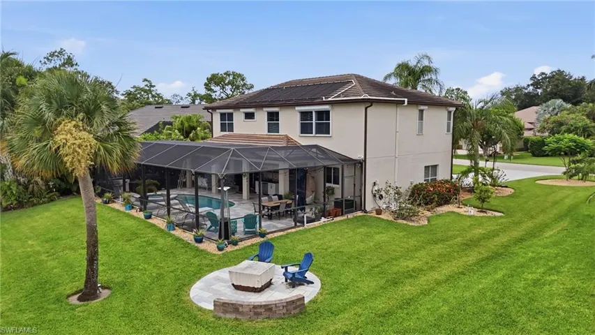 308 Wentworth Ct, Naples, Florida 34104