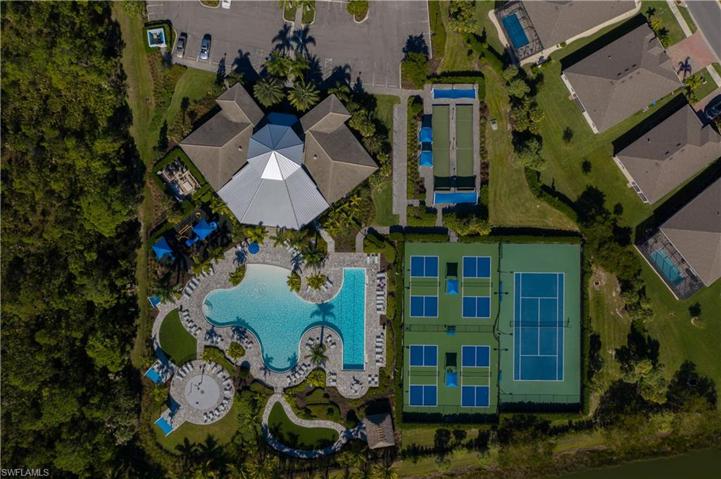 2483 Cagunas CT, CAPE CORAL FL 33909