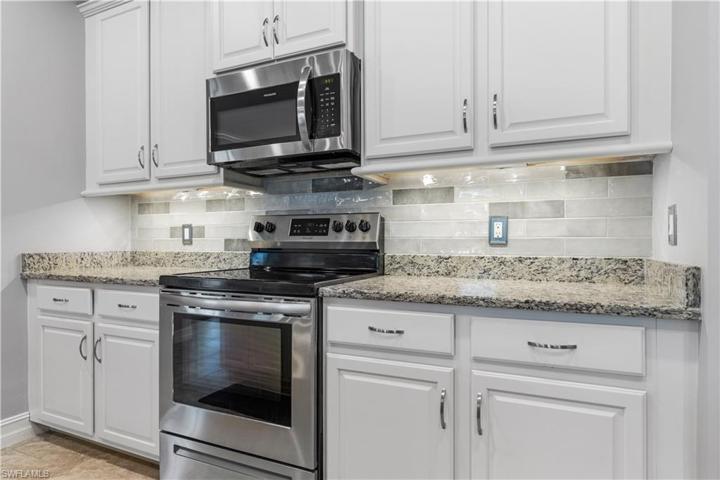 Tile backsplash