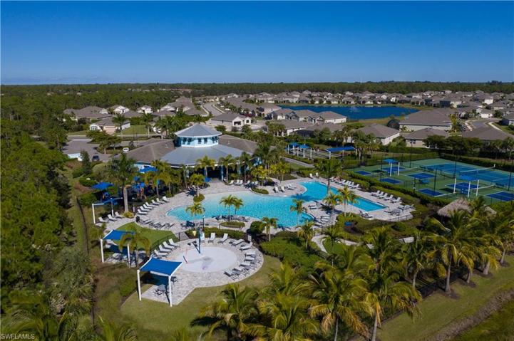 2483 Cagunas CT, CAPE CORAL FL 33909
