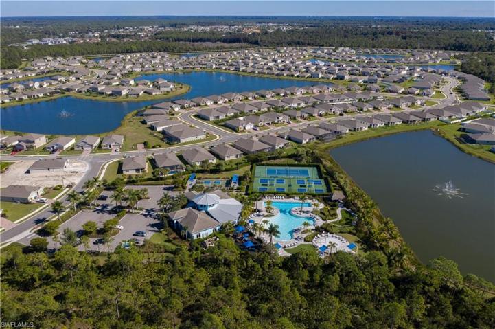 2483 Cagunas CT, CAPE CORAL FL 33909