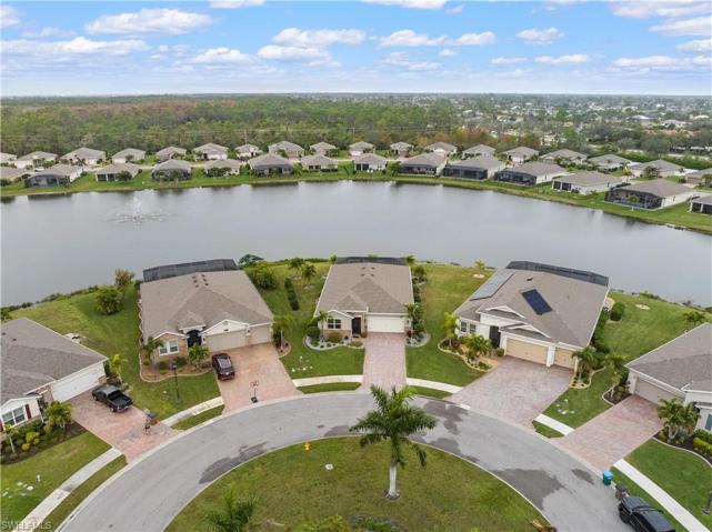 2483 Cagunas CT, CAPE CORAL FL 33909