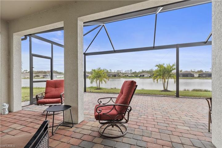 2483 Cagunas CT, CAPE CORAL FL 33909