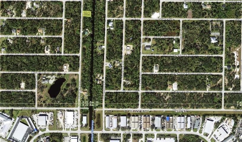 384 Shoreland ST, PORT CHARLOTTE FL 33954