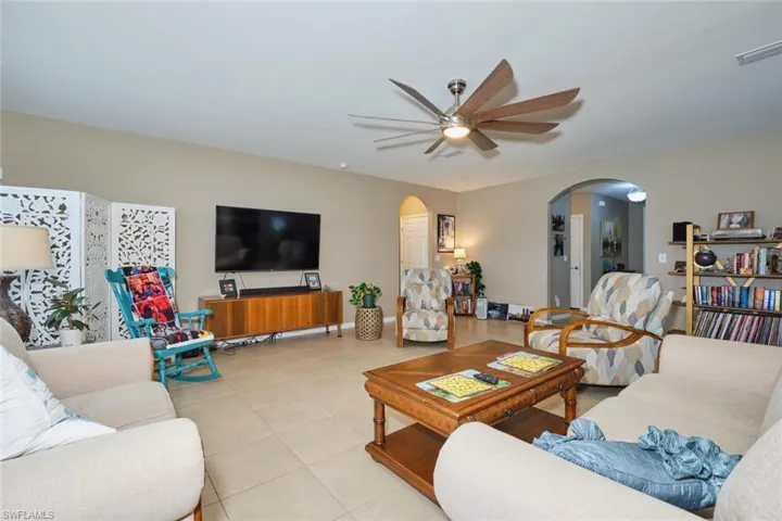 2722 SW 8th  CT, Cape Coral, FL 33914
