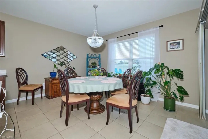 2722 SW 8th  CT, Cape Coral, FL 33914