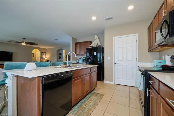 2722 SW 8th  CT, Cape Coral, FL 33914