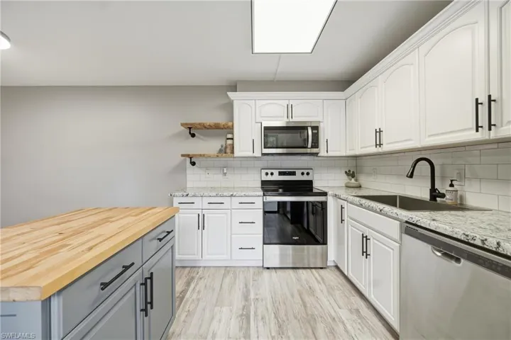 1635 Park Meadows Dr 1, Fort Myers, Florida 33907