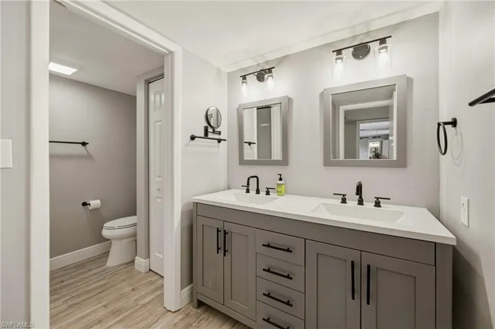 1635 Park Meadows Dr 1, Fort Myers, Florida 33907