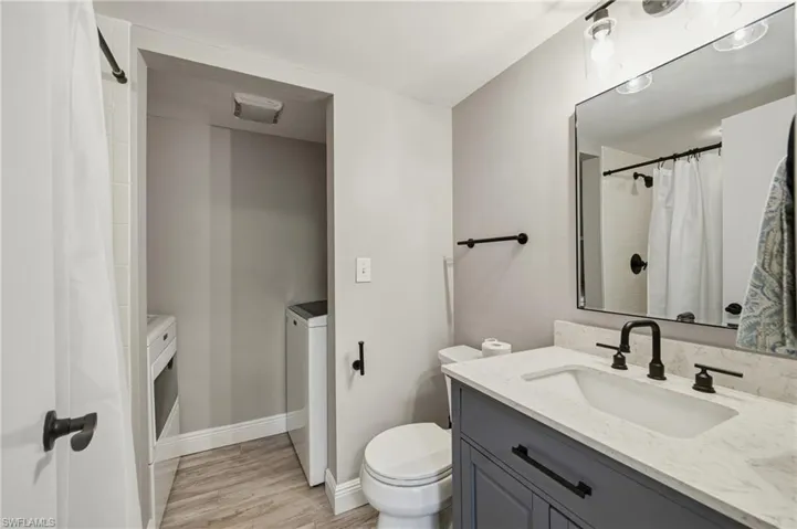1635 Park Meadows Dr 1, Fort Myers, Florida 33907