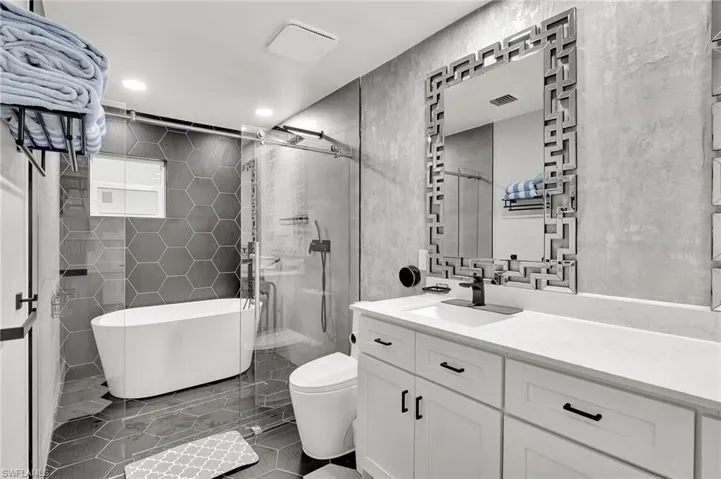 2850  68th SW ST, Naples, FL 34105
