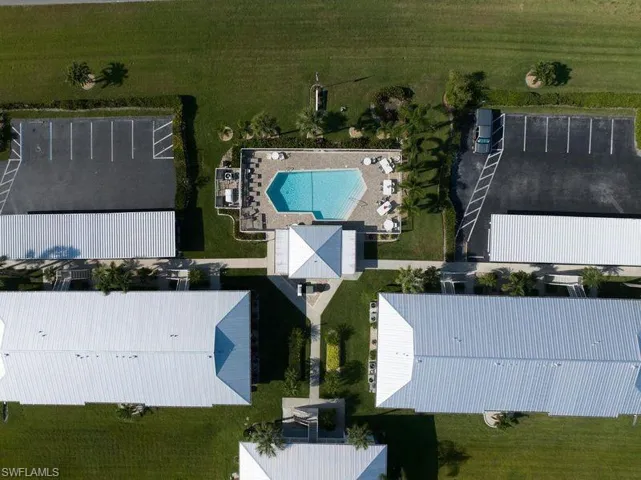 View of birds eye view of property