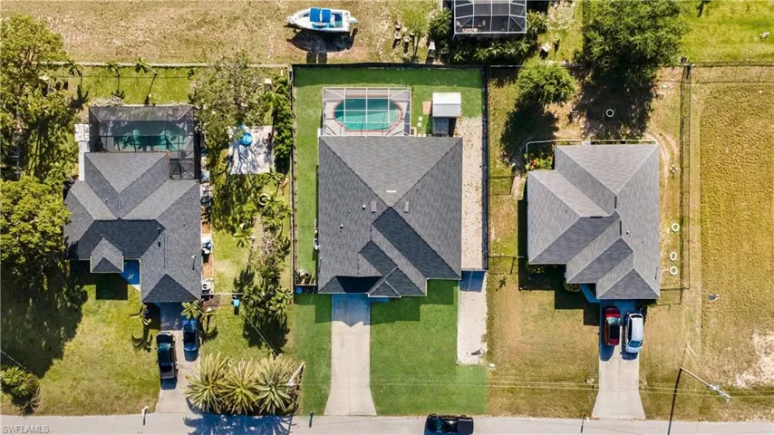 905 Nw 20th Ave, Cape Coral, Florida 33993