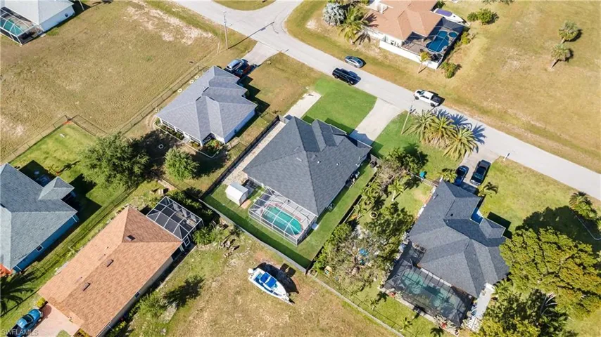905 Nw 20th Ave, Cape Coral, Florida 33993