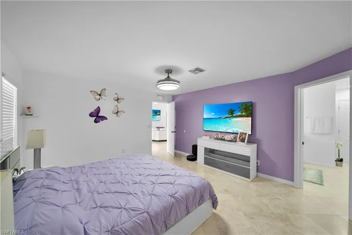 905 Nw 20th Ave, Cape Coral, Florida 33993