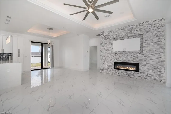 1314 NE 4th  PL, Cape Coral, FL 33909