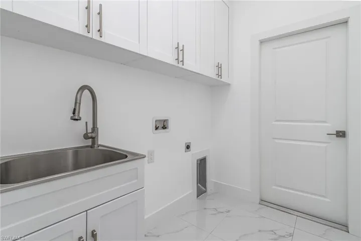 1314 NE 4th  PL, Cape Coral, FL 33909