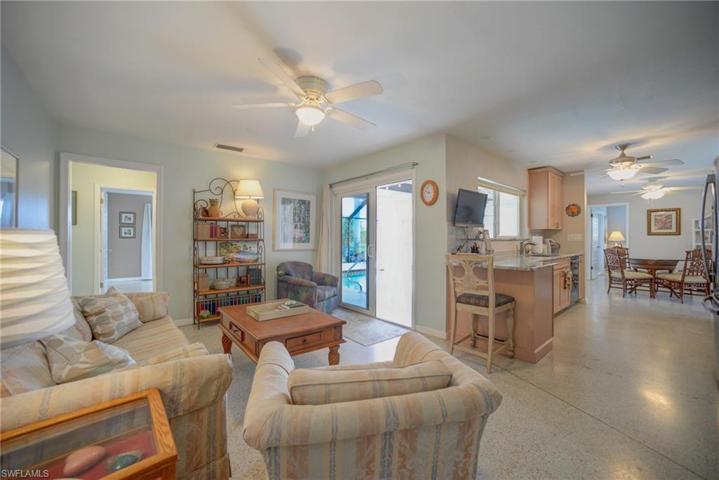 Additional living room nook