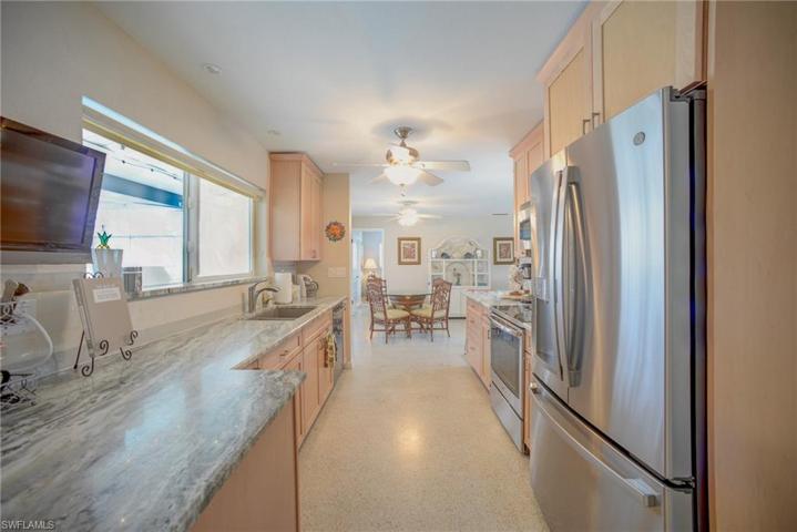 4506 SE 6th  CT, Cape Coral, FL 33904