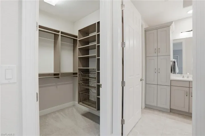 8066 Signature Club Cir 102, Naples, Florida 34113